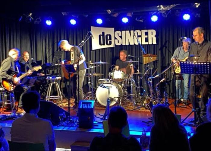 Desperated Company - 19de kerstspecial © Desperated Company