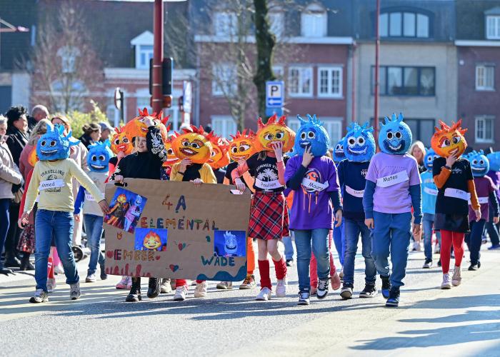 Kindercarnavalstoet GLS De Wegwijzer en Sint-Luciaschool © Tom Gautier