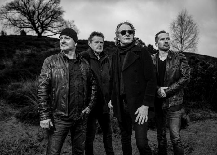 LikeU2 - The Dutch U2 Tribute © LikeU2