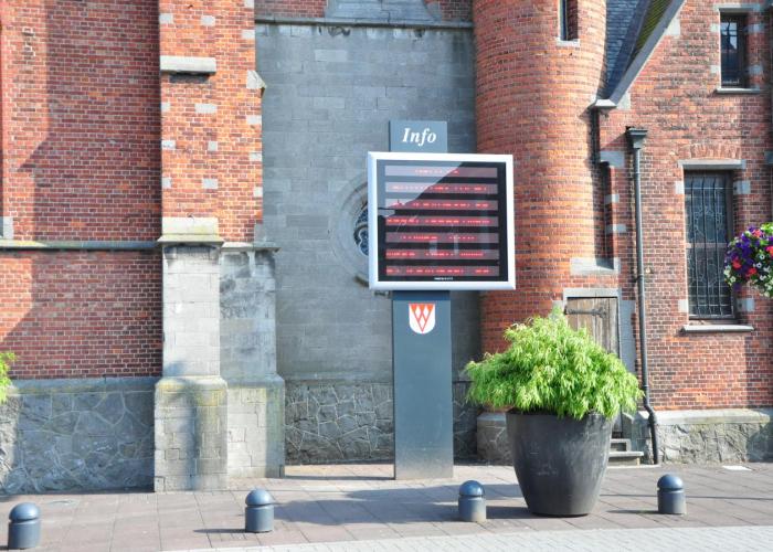 Lichtkrant en plakpalen