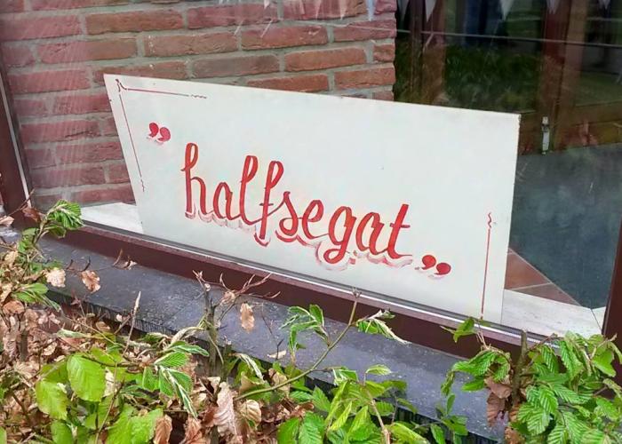 'Halfsegat' is het Schoonste Veusselse Woord