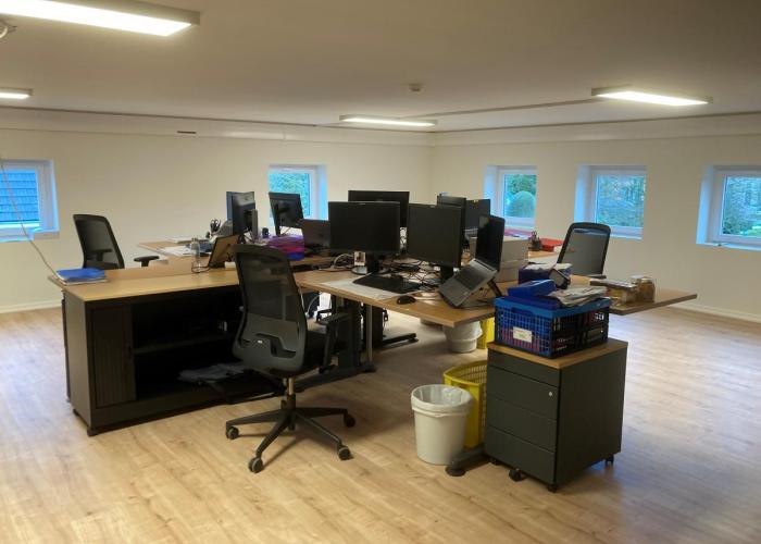 Renovatie gemeentehuis: financiële dienst, ICT-dienst en bestuur zijn verhuisd!