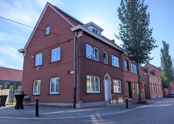 Twee nieuwe noodwoningen ingehuldigd in Rijkevorsel