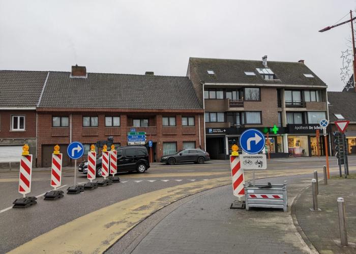 Verplicht rechts afslaan in centrum blijft van kracht