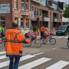 Gezocht: vrijwilligers om kinderen te helpen oversteken